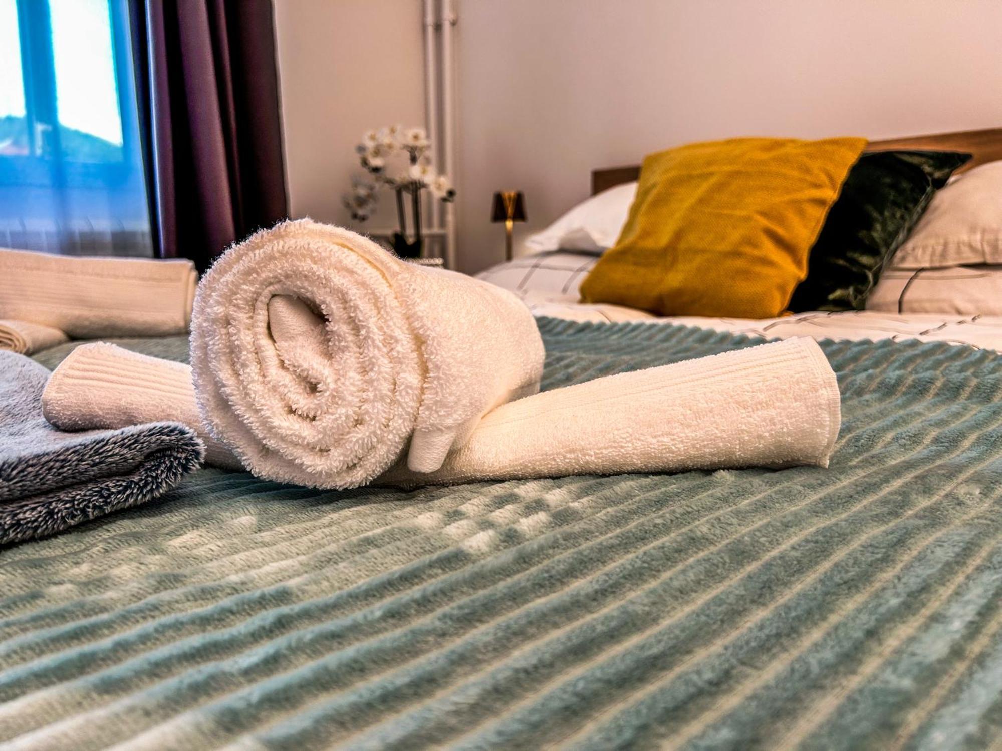 Villa Blue City Apartman Szekszárd Exteriör bild